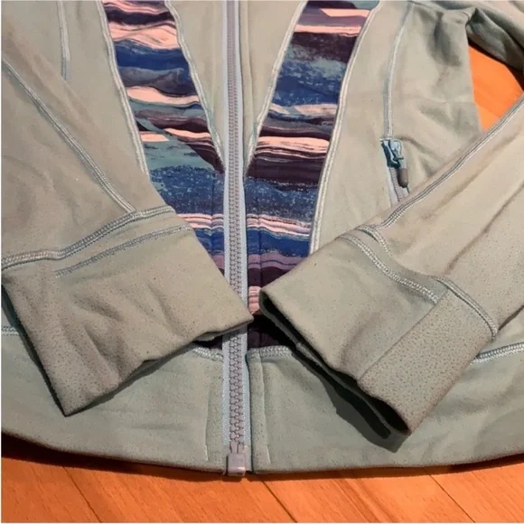 Ivivva by Lululemon Teal/Blue with Patterns Full-Zip Long Sleeve Jacket -size 14 - Picture 3 of 14